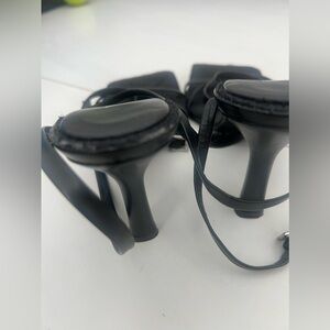 Women’s black Zara heels